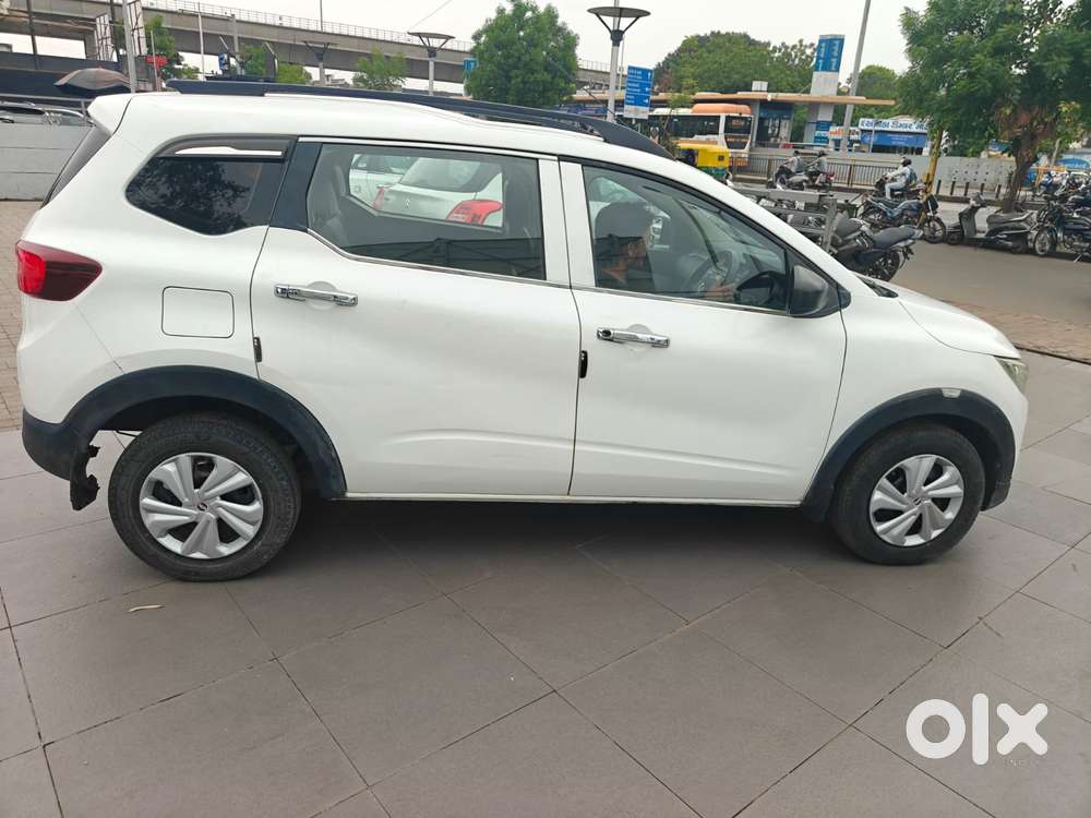 Renault Triber Rxl, 2022, Petrol