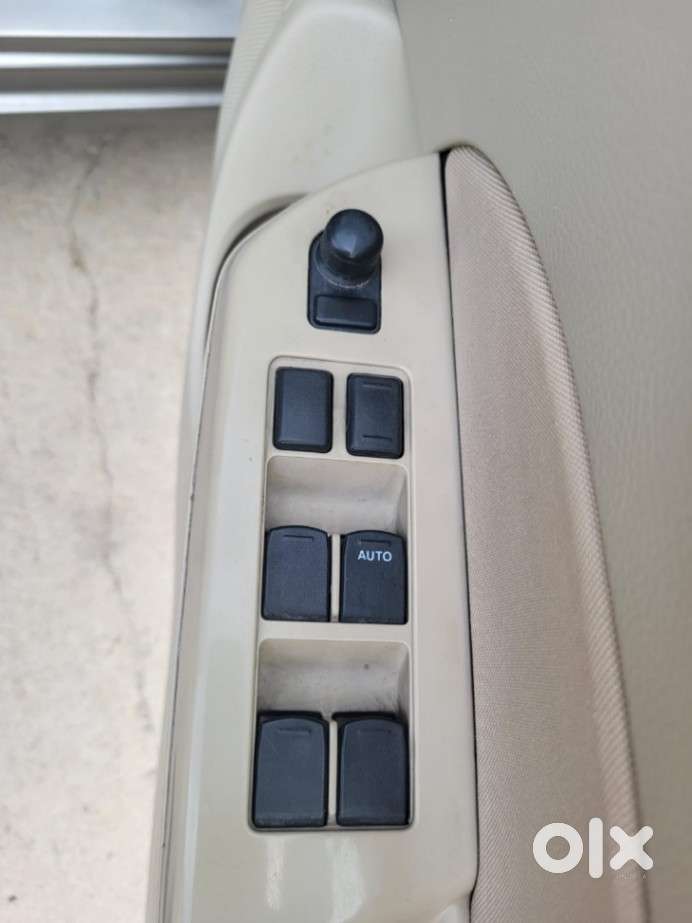 Maruti Suzuki Swift Dzire Zdi Bsiv, 2015, Diesel