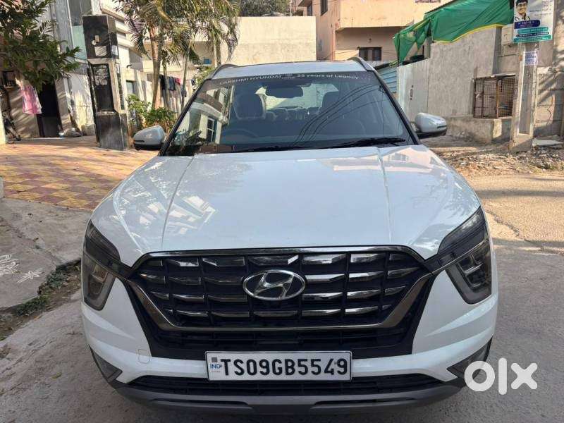 Hyundai Alcazar Platinum 7 Str 1.5 Turbo Petrol Adventure, 2023, Pet..
