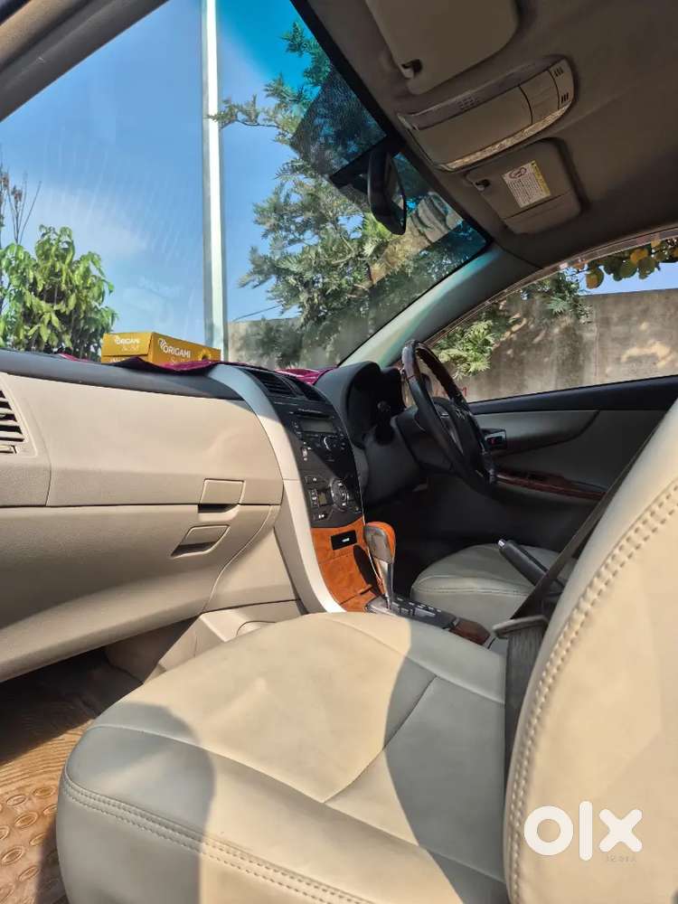 Toyota Corolla Altis 2010 Automatic
