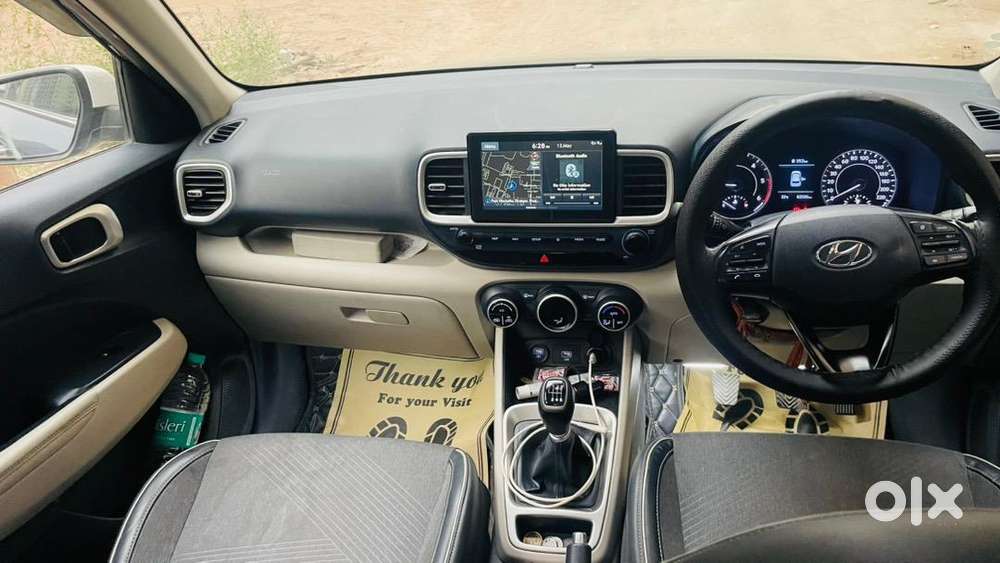 Hyundai/ Venue 1.4 Sx(o)/ Sportz Dual Tone