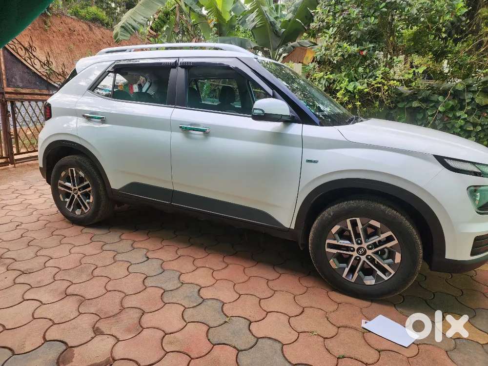 Hyundai Venue 2025 Petrol Automatic Dct