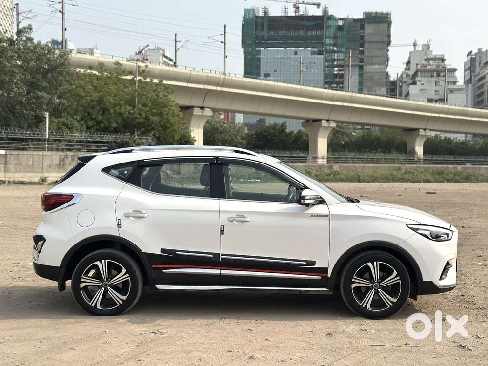 Mg Astor 1.5 Savvy Cvt S Red, 2022, Petrol