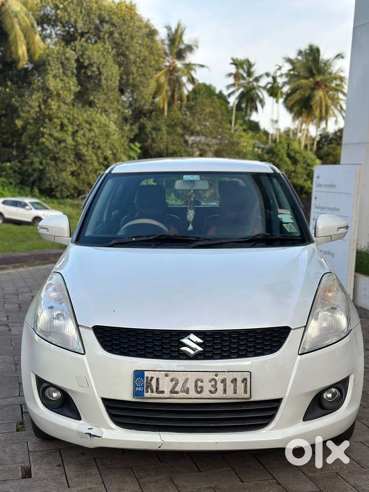 Maruti Suzuki Swift Vxi + Manual, 2013, Petrol
