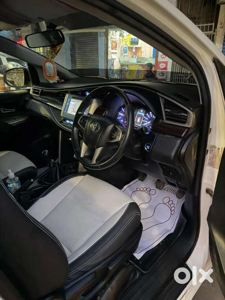 Toyota Innova Crysta 2016 Diesel 118000 Km Driven