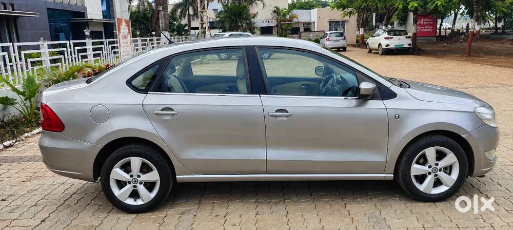 Skoda Rapid Elegance 2014