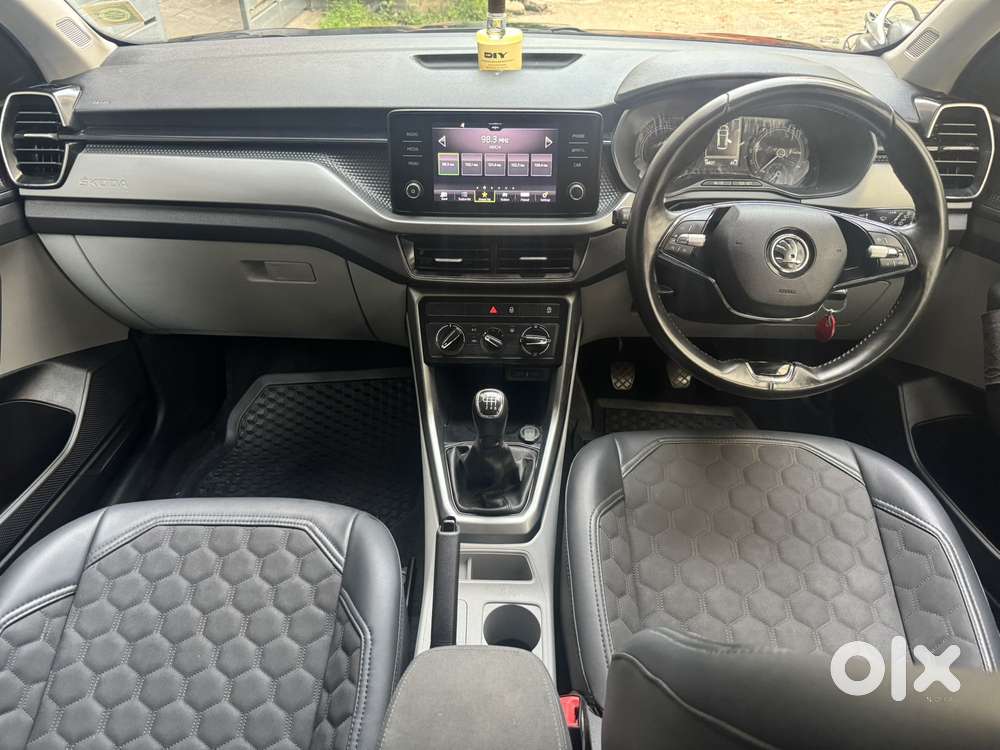 Skoda Kushaq 1.0 Tsi Ambition, 2022, Petrol