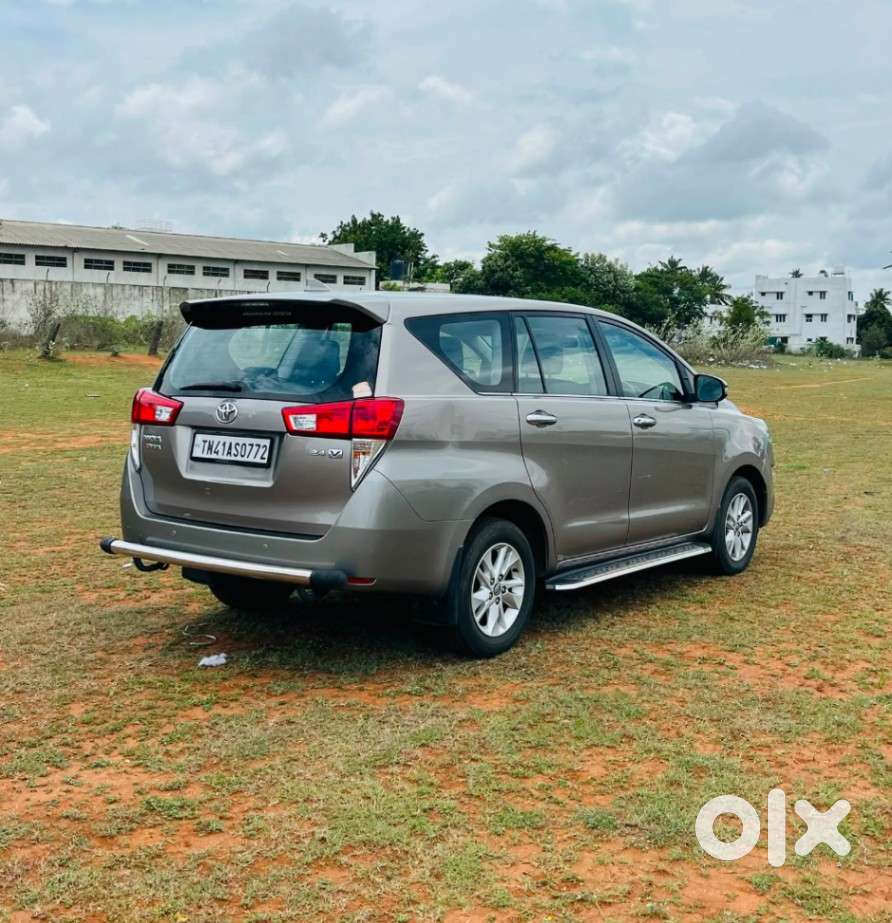 Toyota Innova Crysta 2.4 V, 2017, Diesel