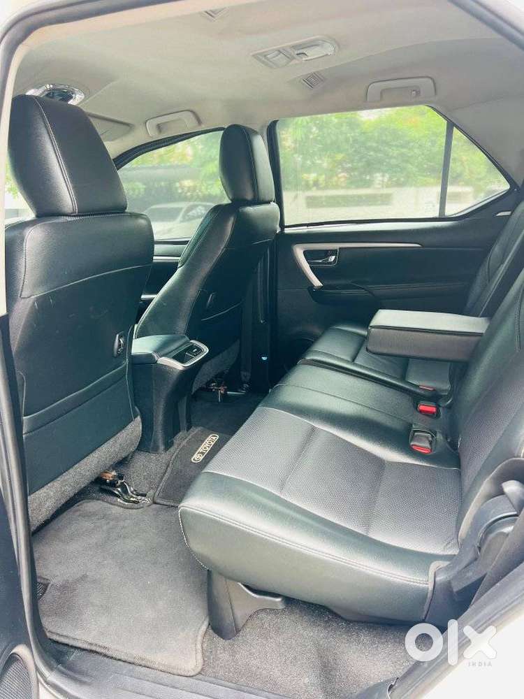 Toyota Fortuner 4x2 At 2.8 Diesel, 2022, Diesel