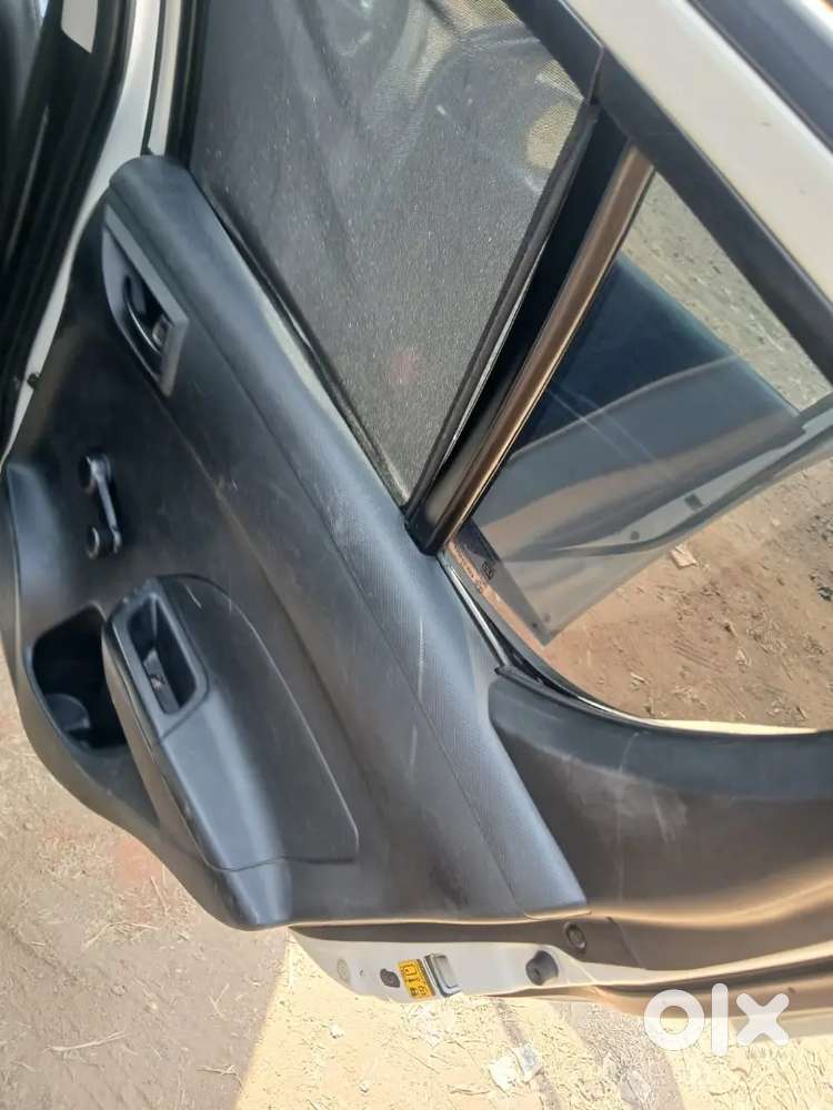 Maruti Suzuki Swift 2012