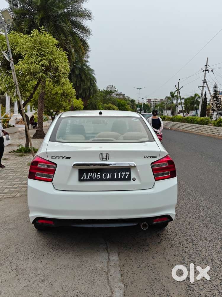 Honda City 2011-2013 Cng, 2012, Cng & Hybrids