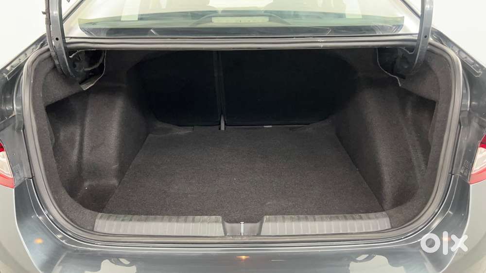 Skoda Slavia Style 1.5l Tsi Dsg, 2022, Petrol