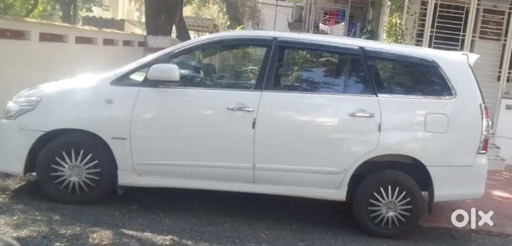 Toyota Innova 2014 Model For Sale