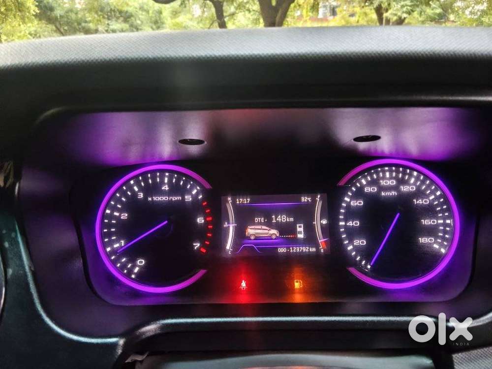 Mahindra Marazzo 1.5 M6 Plus 7 Str, 2021, Diesel