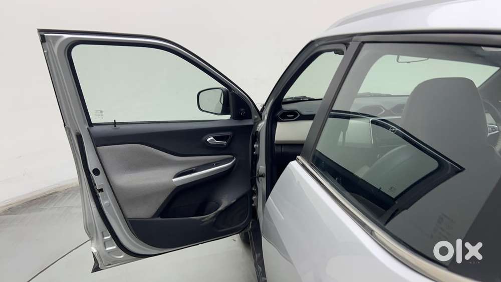 Nissan Magnite Xv Turbo, 2021, Petrol