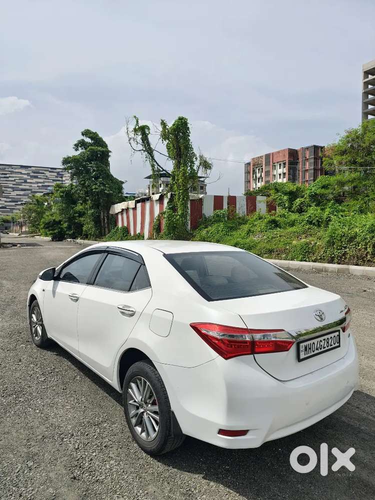 Toyota Corolla Altis 2015