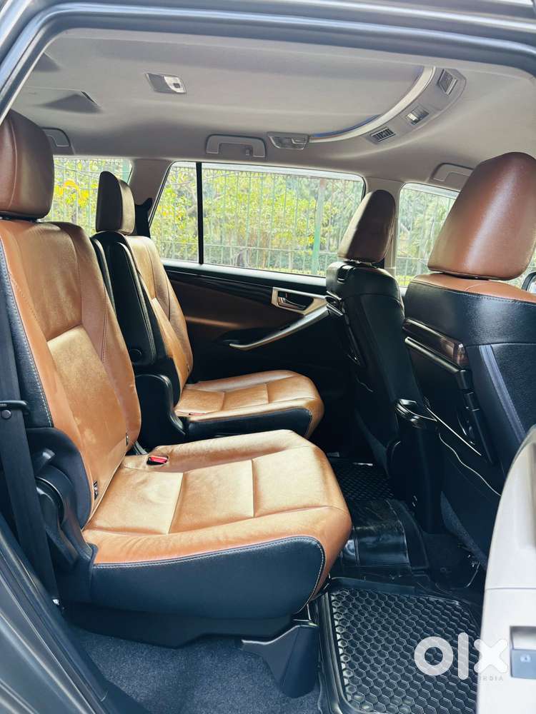 Toyota Innova Crysta