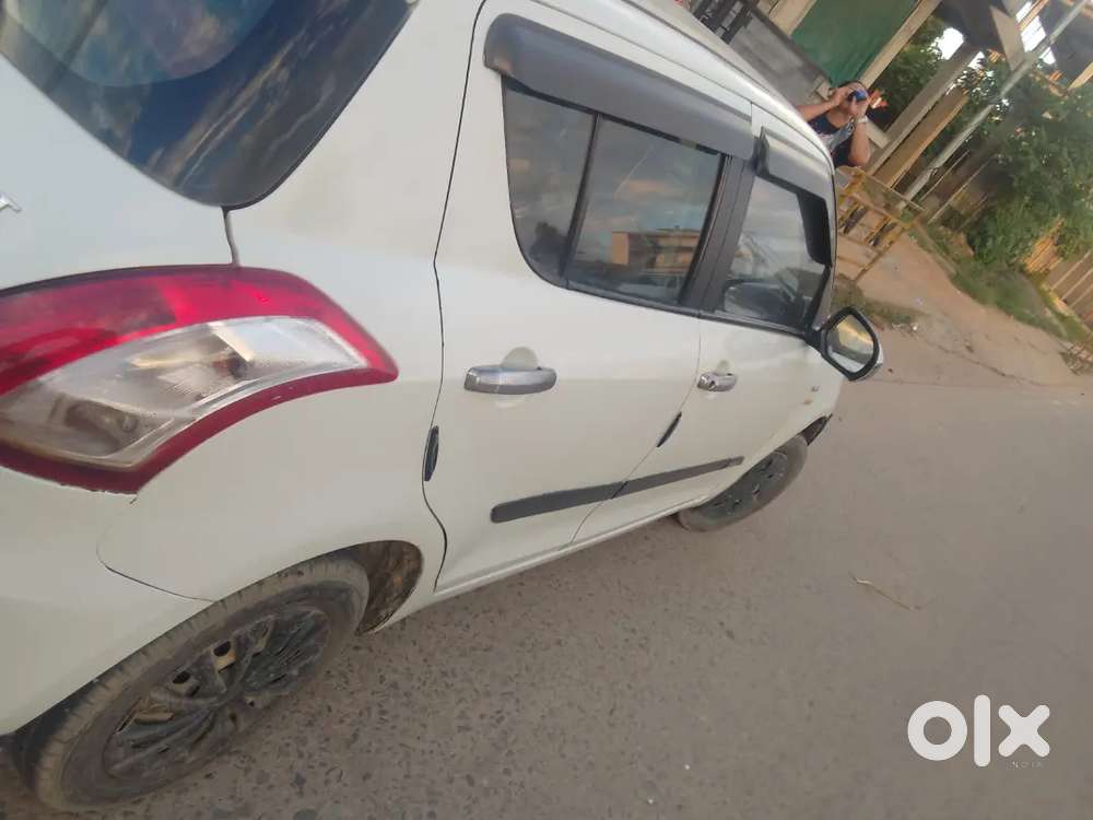 Maruti Suzuki Swift 2013 Lxi