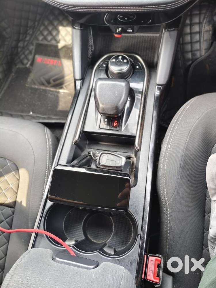 Non Accidental