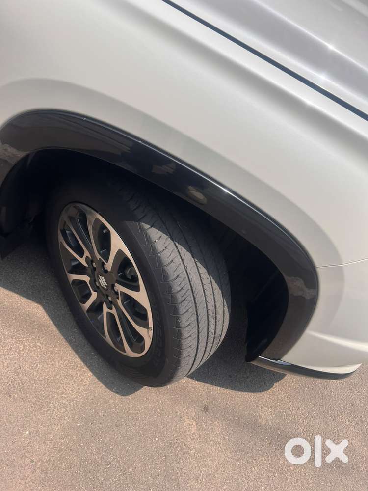 Maruti Suzuki Grand Vitara 1.5 Alpha Plus Intelligent Hybrid Ecvt, 2..