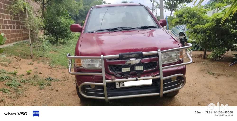 Chevrolet Tavera Car