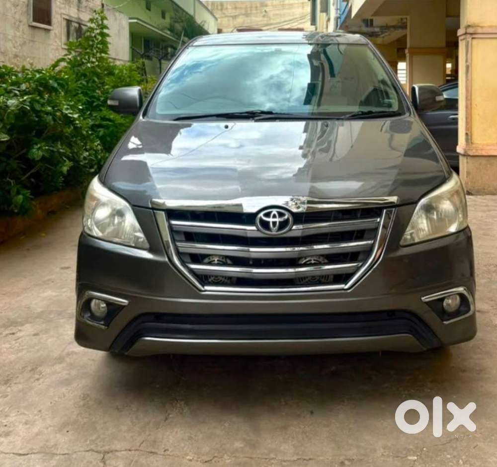 Toyota Innova 2.5 Vx 7 Seater Bs Iv, 2013, Diesel