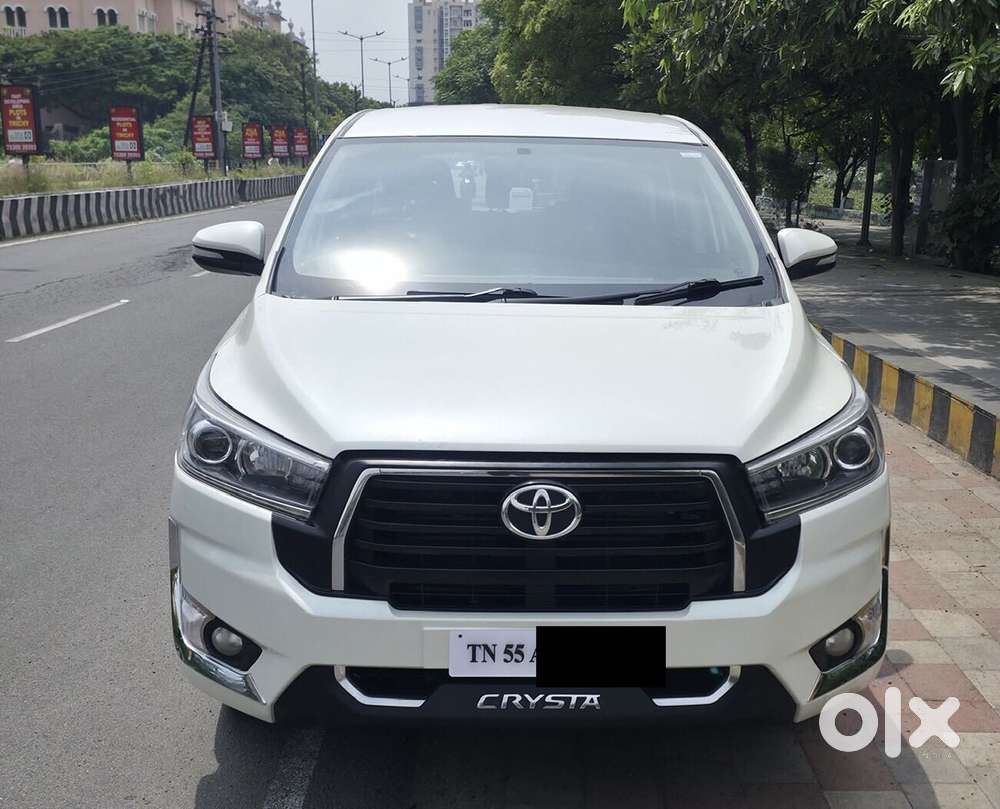 Toyota Innova Crysta 2.4 V 7 Str, 2016, Diesel