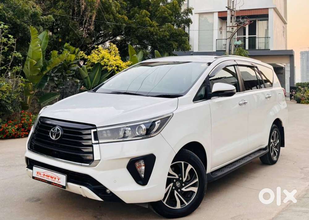 Toyota Innova Crysta 2.4 V 8 Str, 2021, Diesel