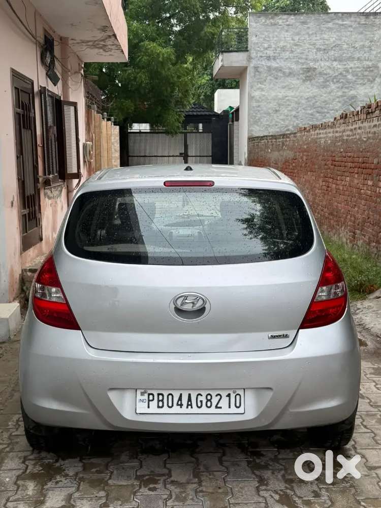 Hyundai I20 Petrol Manual 2011