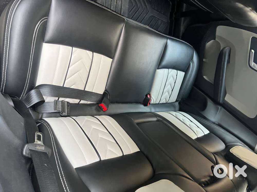 Tata Altroz 2023 Xz Cng Alloys, Touchscreen , Mint Condition23000kms