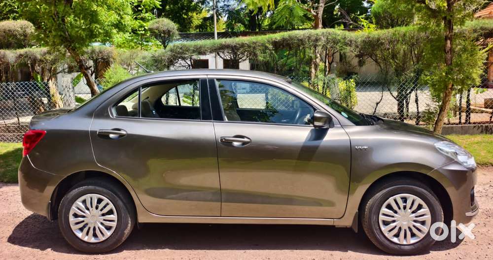 Maruti Suzuki Swift Dzire Amt Vxi, 2017, Petrol
