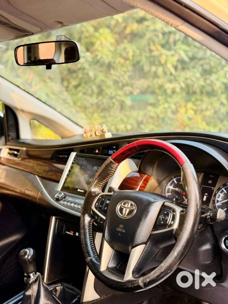 Toyota Innova Crysta 2.4 V 8 Str, 2017, Diesel