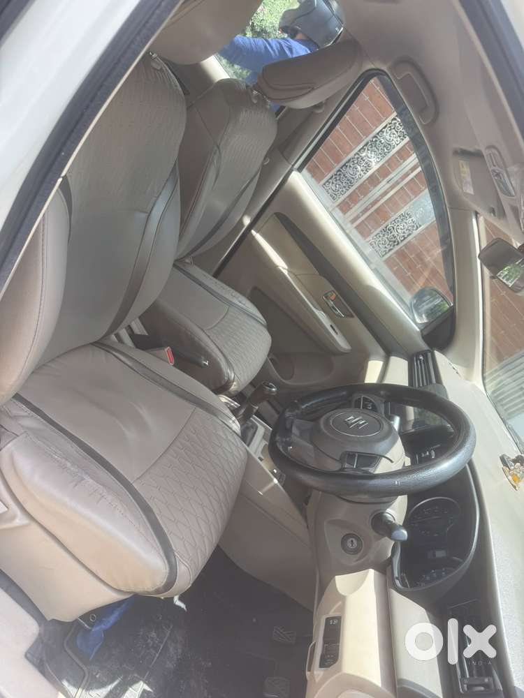 Maruti Suzuki Ertiga 1.5 Vxi, 2022, Petrol