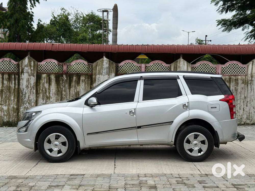 Mahindra Xuv500 W4, 2017, Petrol