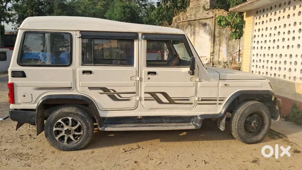 Mahindra Bolero Neo 2013