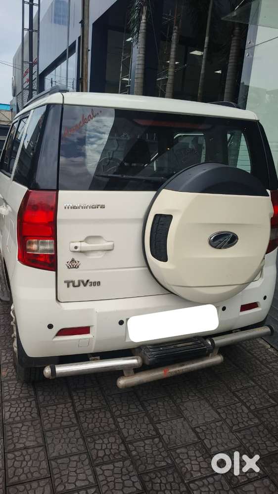 Mahindra Tuv 300 T8, 2016, Diesel