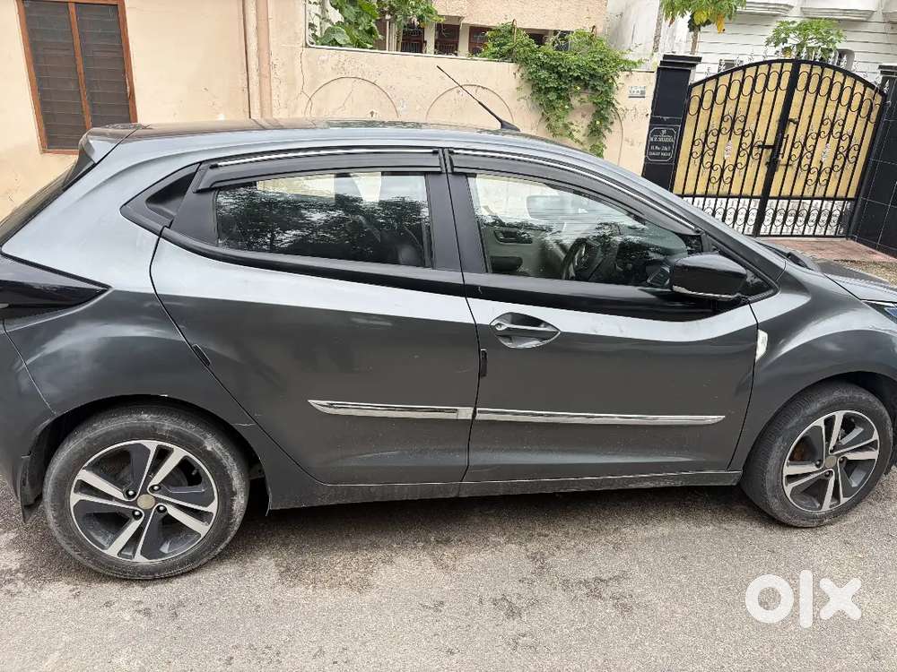 Tata Altroz Petrol Manual 2023 Variant