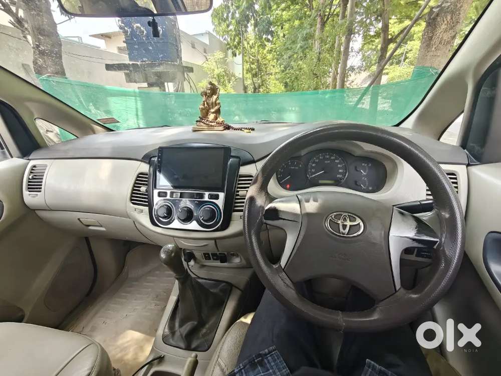 Toyota Innova 2012 Diesel Well Maintained