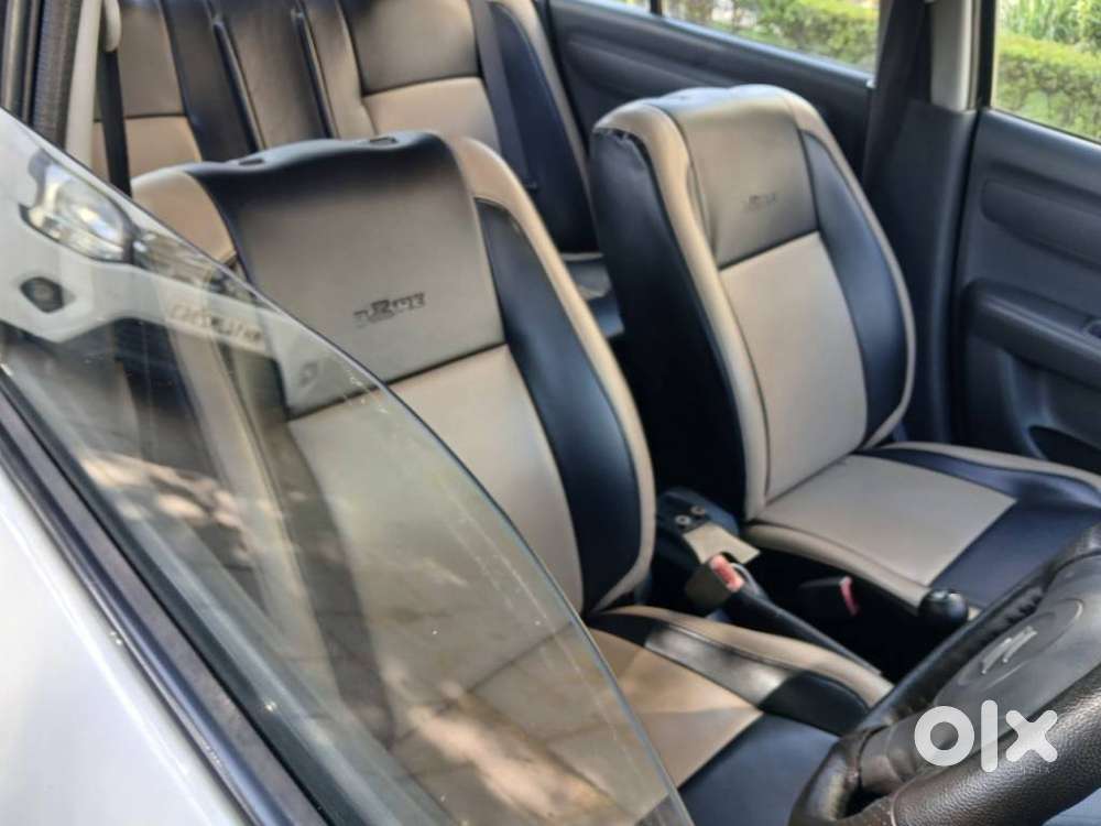 Maruti Suzuki Swift Dzire Vxi Optional, 2010, Petrol