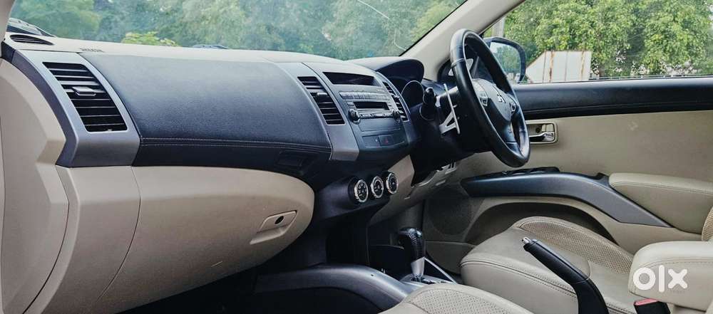 Mitsubishi Outlander 2.4 Cvt, 2012, Petrol