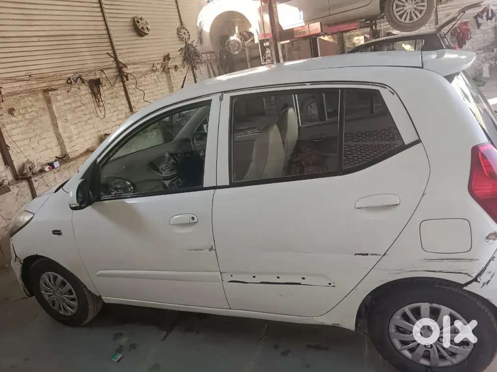 Hyundai I10 Sportz 2013