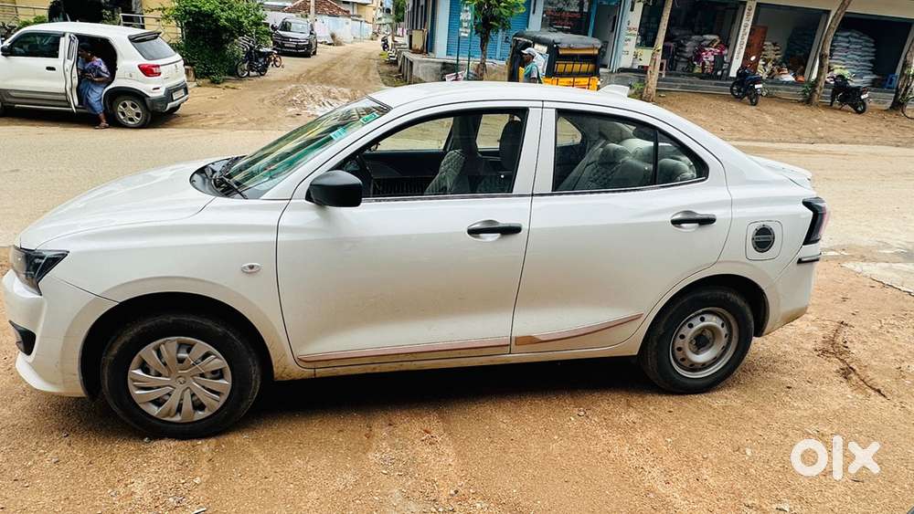 Maruti Dzire Petrol 2025