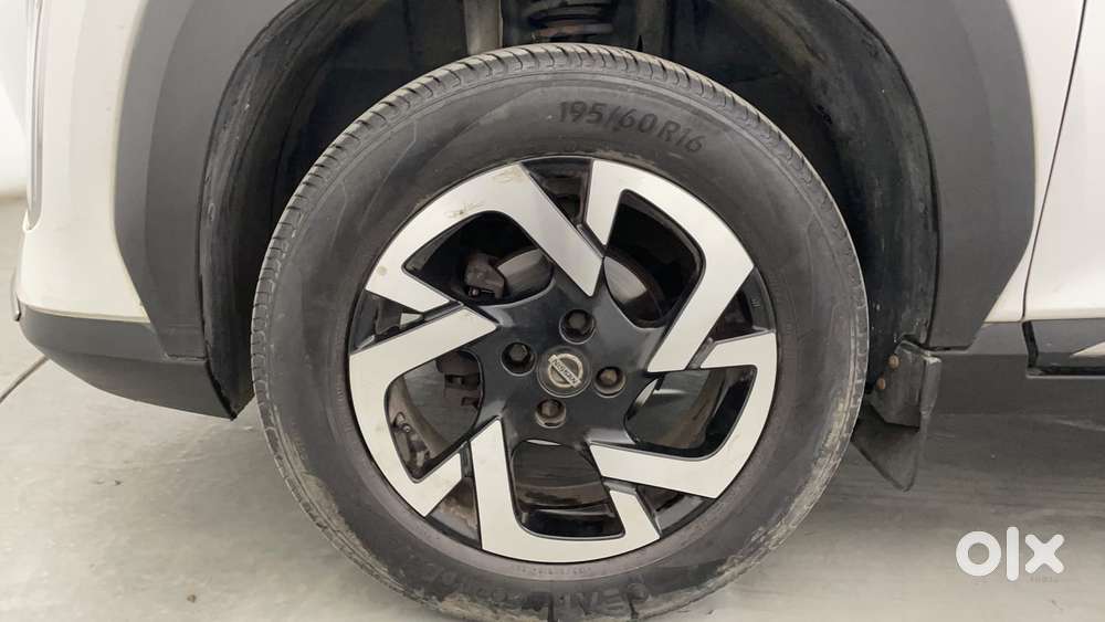 Nissan Magnite 1.0 Xv Premium Turbo Cvt, 2023, Petrol