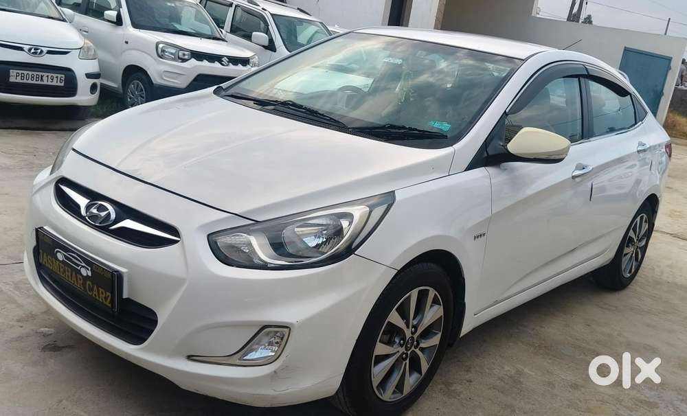 Hyundai Verna Fluidic 1.6 Vtvt Sx, 2014, Petrol