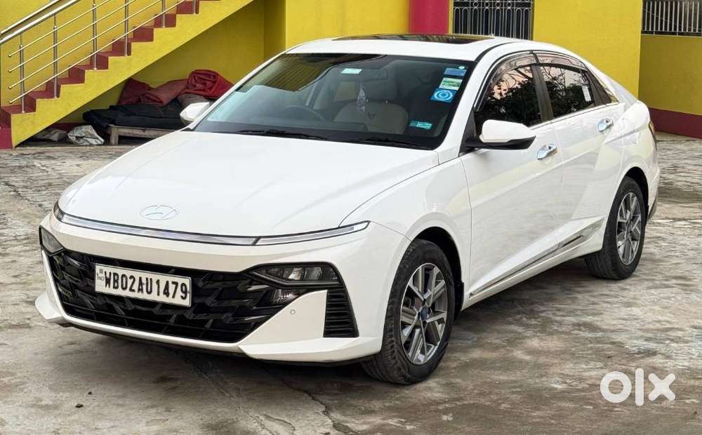 Hyundai Verna 1.5 Sx (o) Ivt, 2023, Petrol