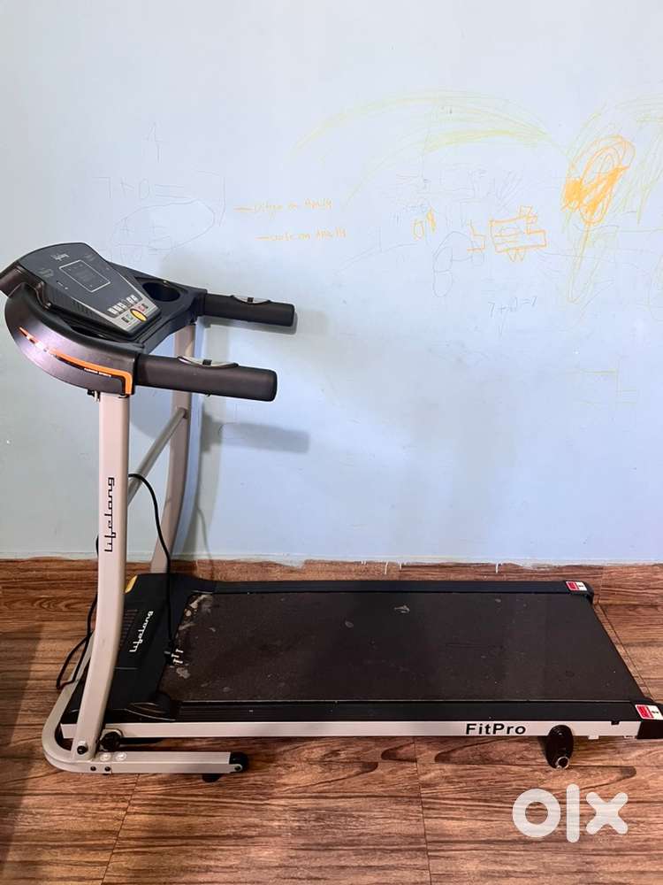 Motorized Treadmill with elevation