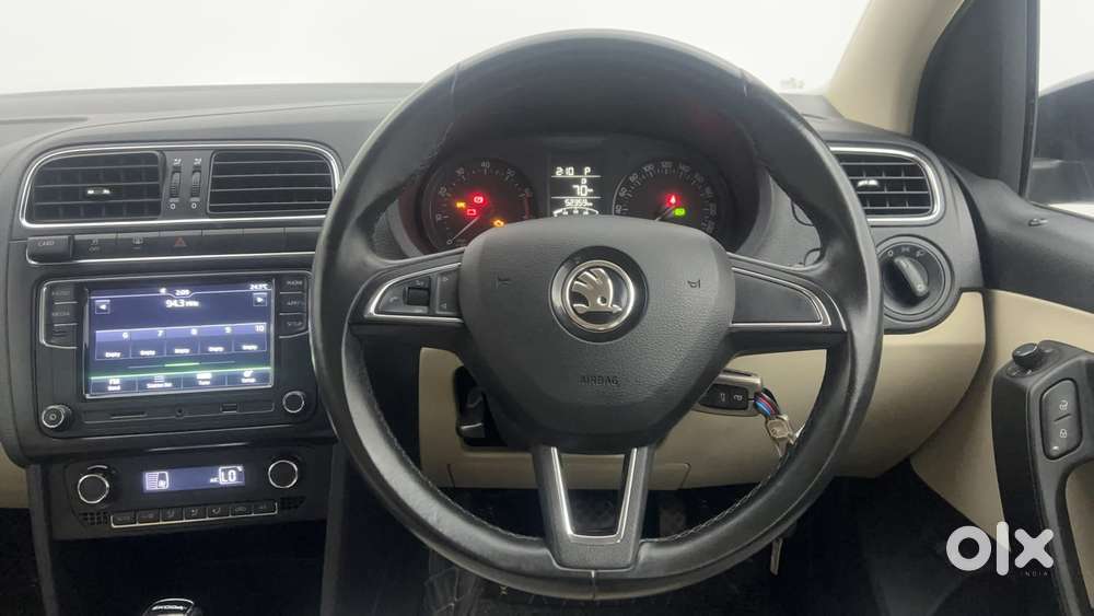 Skoda Rapid 1.0 Ambition Tsi At, 2021, Petrol