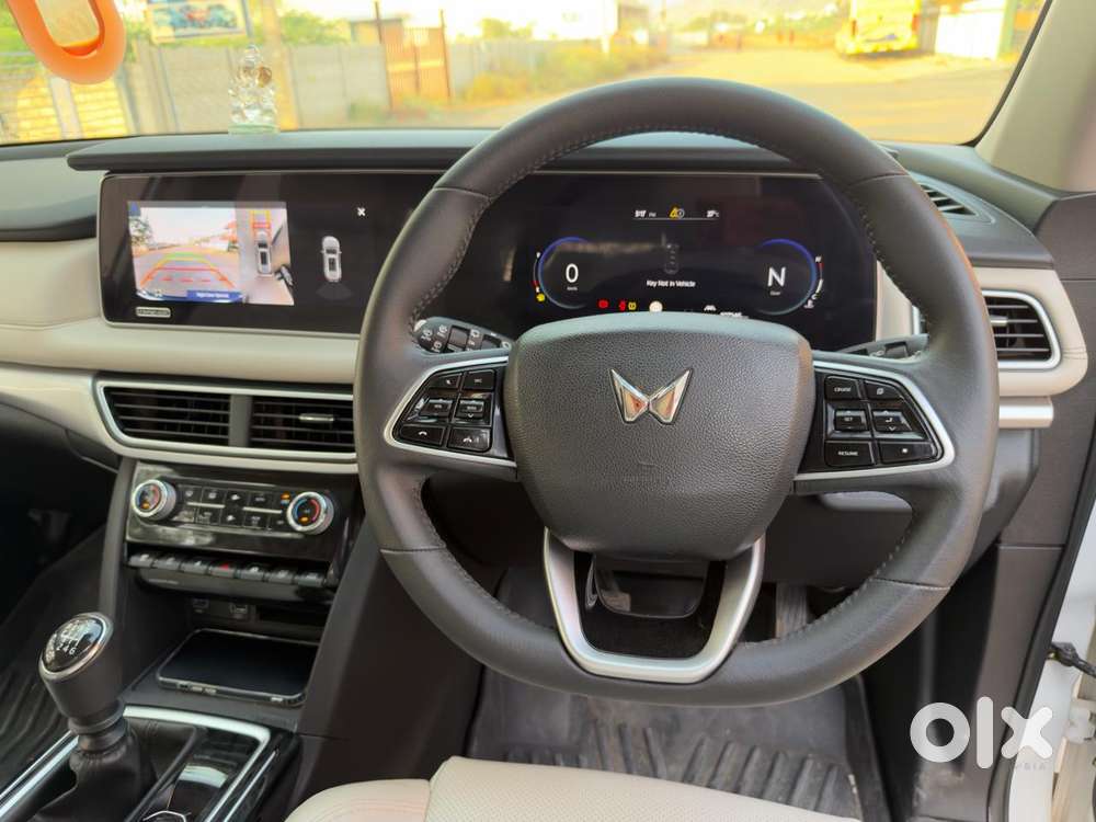 Mahindra Xuv700 2.2 Ax 7 Diesel At Luxury Pack Str, 2023, Diesel