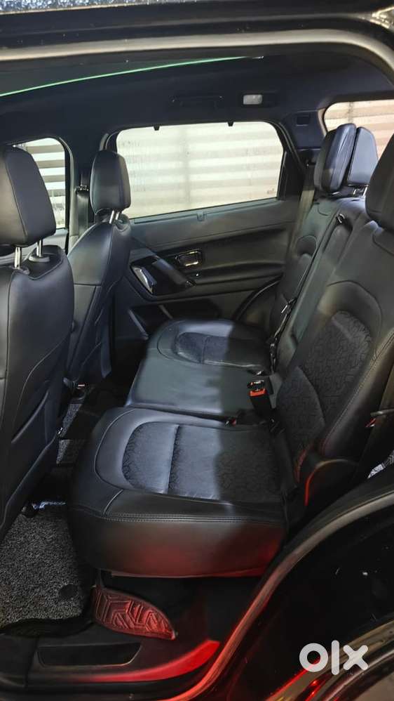 Tata Safari Diesel 2025 Accomplished Plus 7str Dark Edition