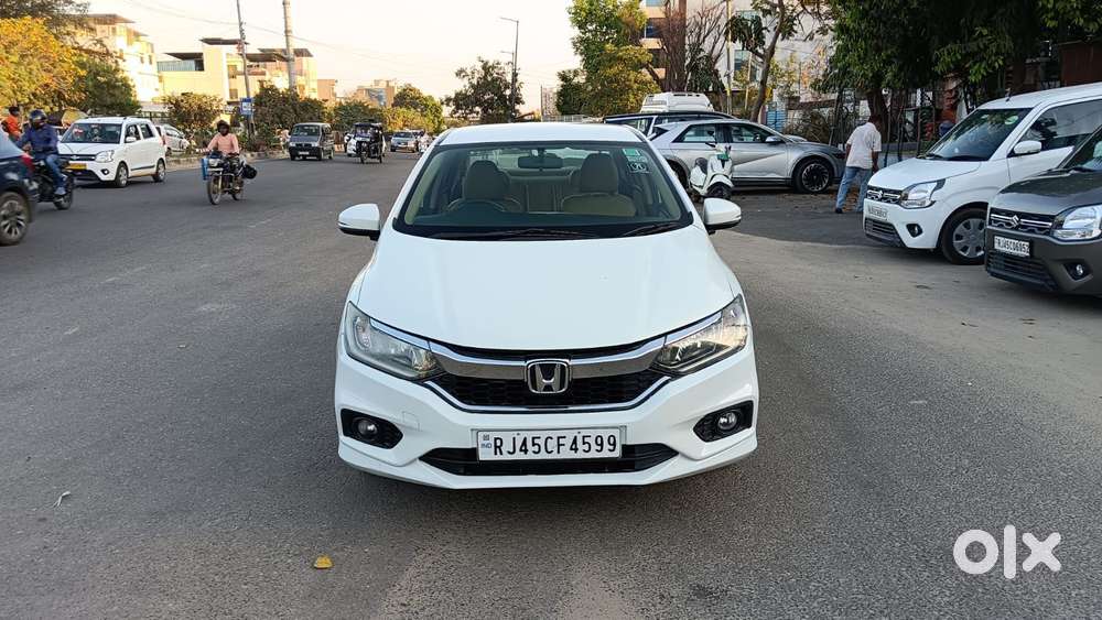 Honda City I-vtec V, 2018, Petrol